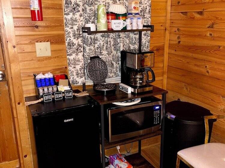 Kamp 42 Degrees Campground