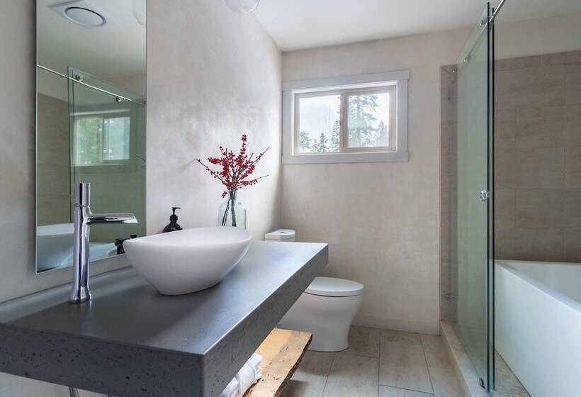 Lakeview By Avantstay Private Waterfront Cabin On Lake Tahoe W/ Hot Tub & Views