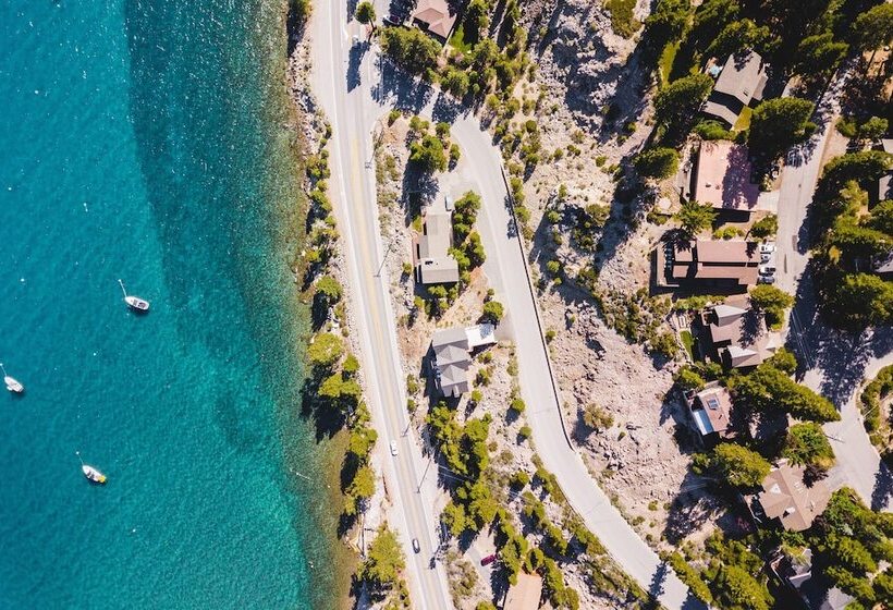 Lakeview By Avantstay Private Waterfront Cabin On Lake Tahoe W/ Hot Tub & Views