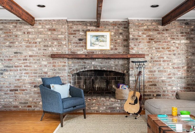 Lighthouse By Avantstay Beachfront View Home W/ Pool Table & Ping Pong