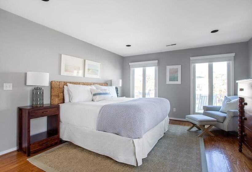 Lighthouse By Avantstay Beachfront View Home W/ Pool Table & Ping Pong