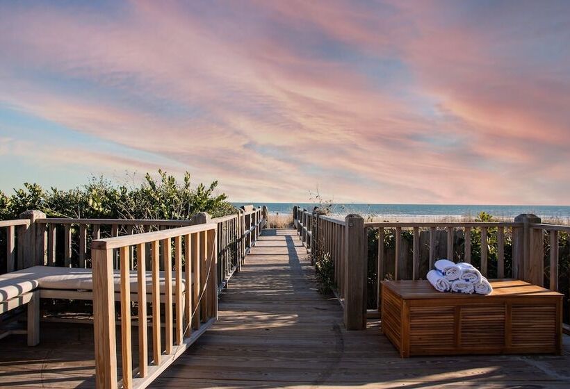 Lighthouse By Avantstay Beachfront View Home W/ Pool Table & Ping Pong