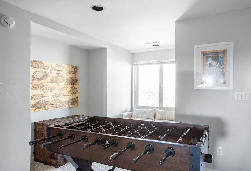 Lighthouse By Avantstay Beachfront View Home W/ Pool Table & Ping Pong