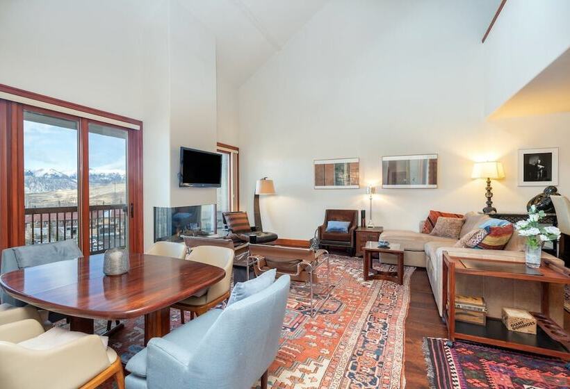 Lorian 8 By Avantstay Relaxing Home Close To Slopes & Hiking Trails