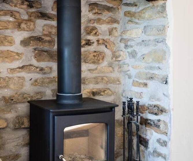 Lovely Cosy Stone Cottage In Tetbury, Cotswolds