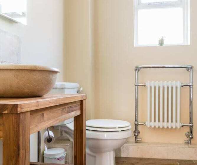 Lovely Cosy Stone Cottage In Tetbury, Cotswolds