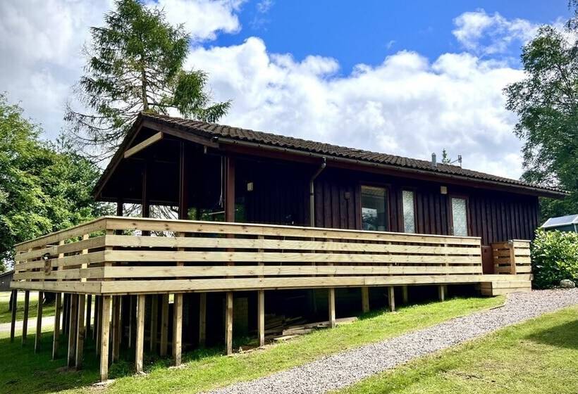 Luxurious Mountain Retreat Lodge Hunters Quay