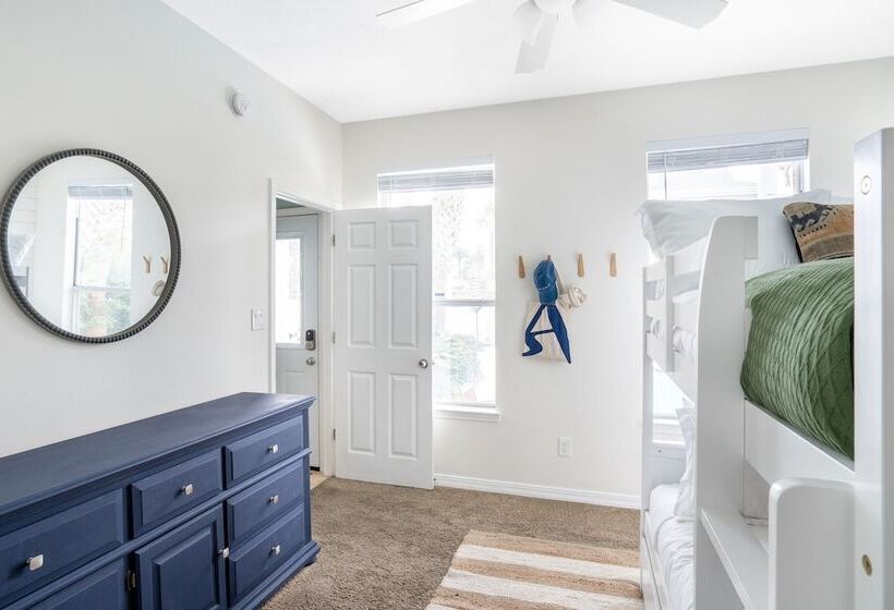 Marina By Avantstay Modern Oasis Close To Beach W/ Pool