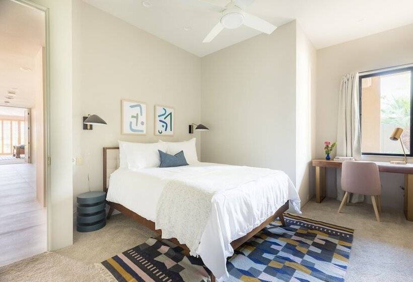 Moonshine By Avantstay Modern & Stylish Estate W/ Bar, Fire Pit & Hot Tub 5 Bd