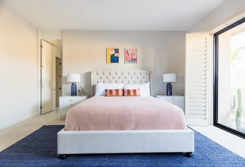 Moonshine By Avantstay Modern & Stylish Estate W/ Bar, Fire Pit & Hot Tub 5 Bd