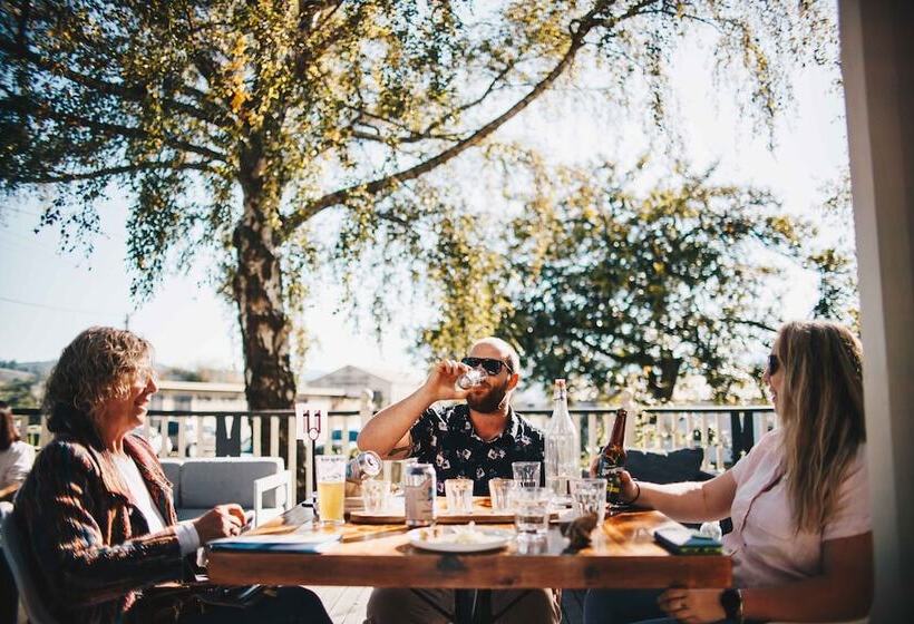 فندق على الطريق Wandering Trout   Gourmet Stays