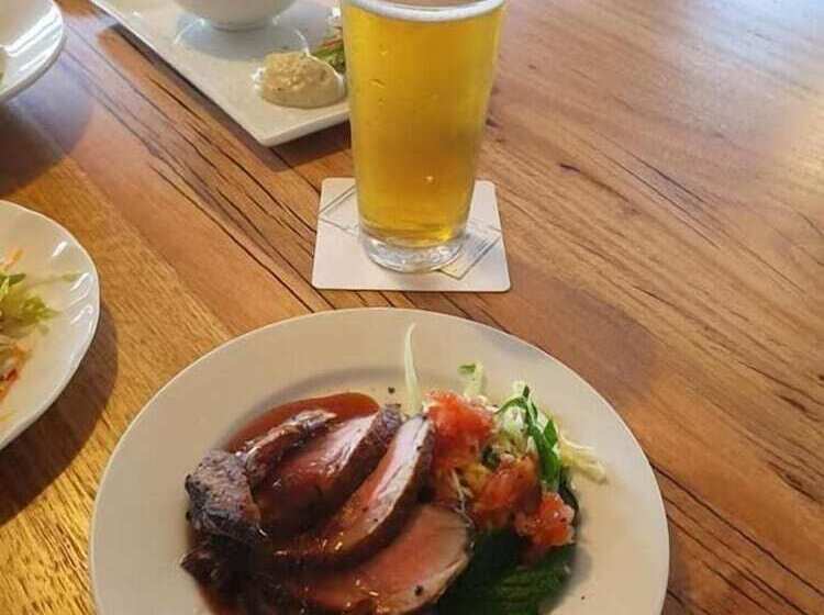 فندق على الطريق Wandering Trout   Gourmet Stays