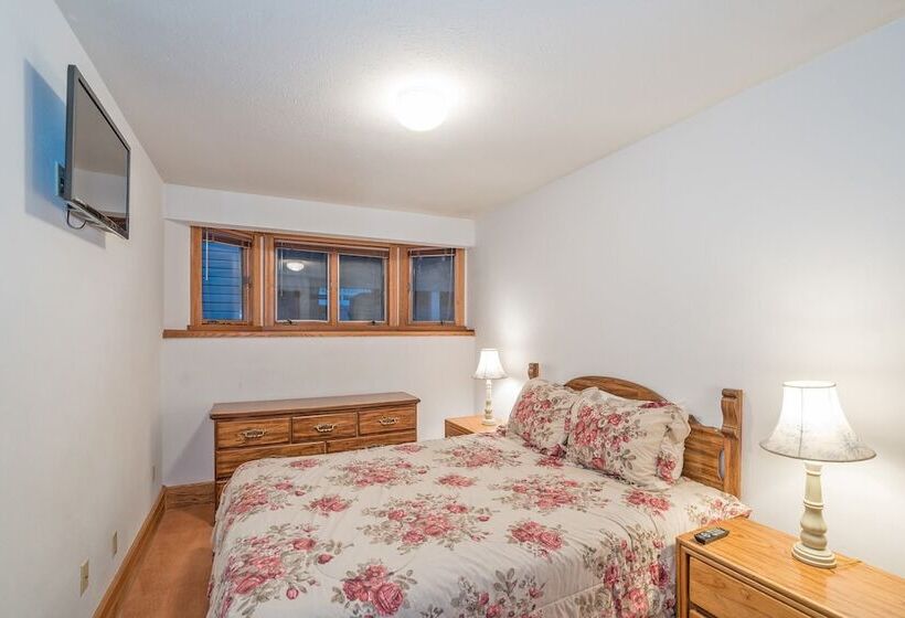 Mountain House East By Avantstay Close To The Slopes And Town!