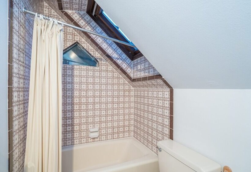 Mountain House East By Avantstay Close To The Slopes And Town!