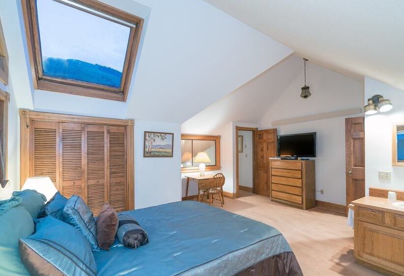 Mountain House East By Avantstay Close To The Slopes And Town!