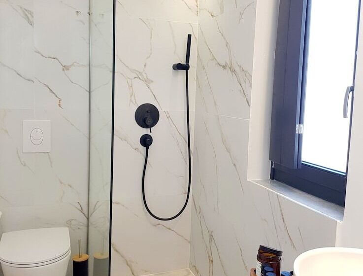 Mylithos Suites