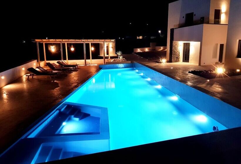 Mylithos Suites