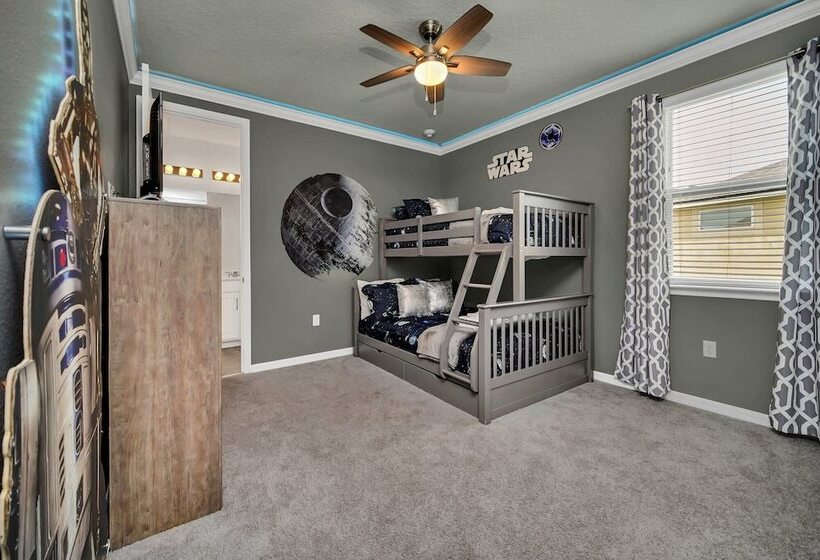 New Decor With Mickey, Nemo, Tinkerbell & Star Wars Rooms! Private Pool And Game Room