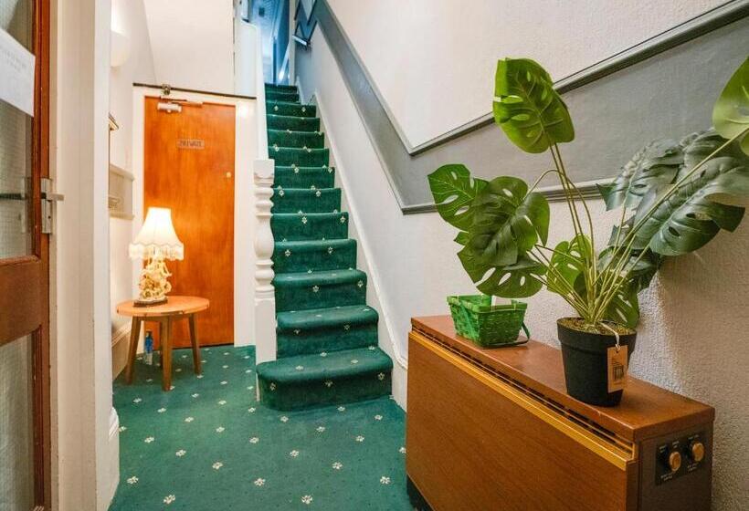 Chesterton Hotel, Blackpool South Shore