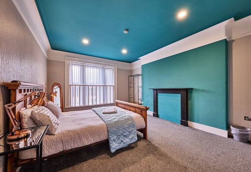 ペンション 22 The Square