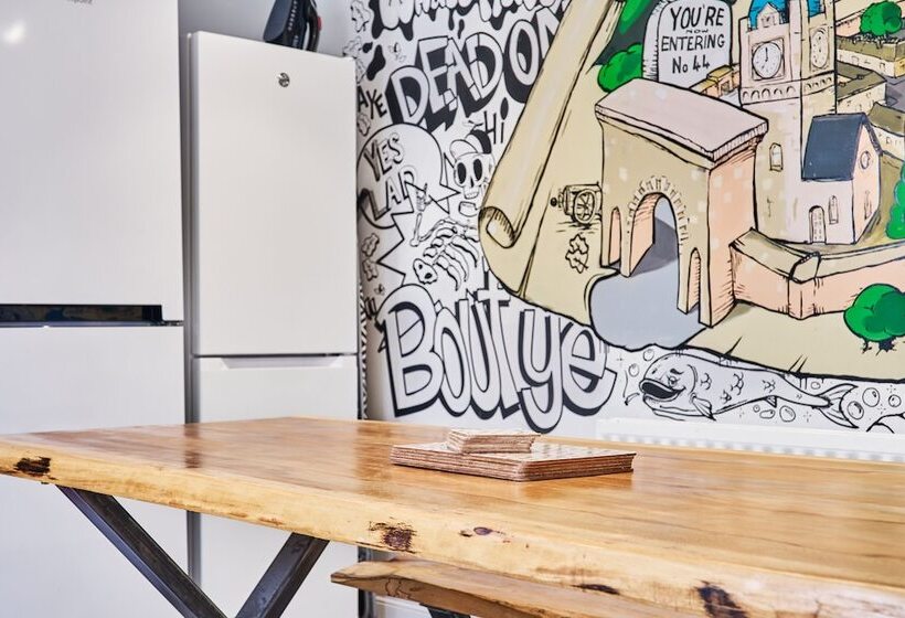 פנסיון Forty Four North