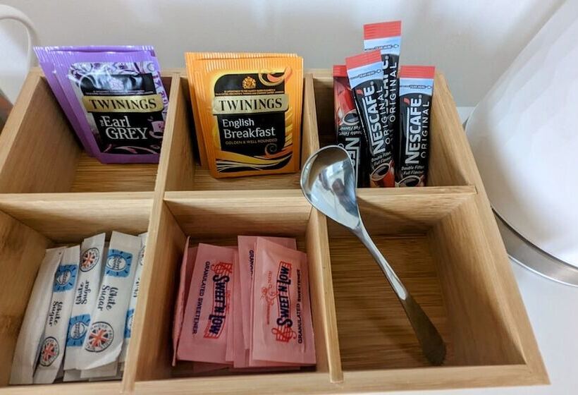 بنسيون Friendly House Newhaven