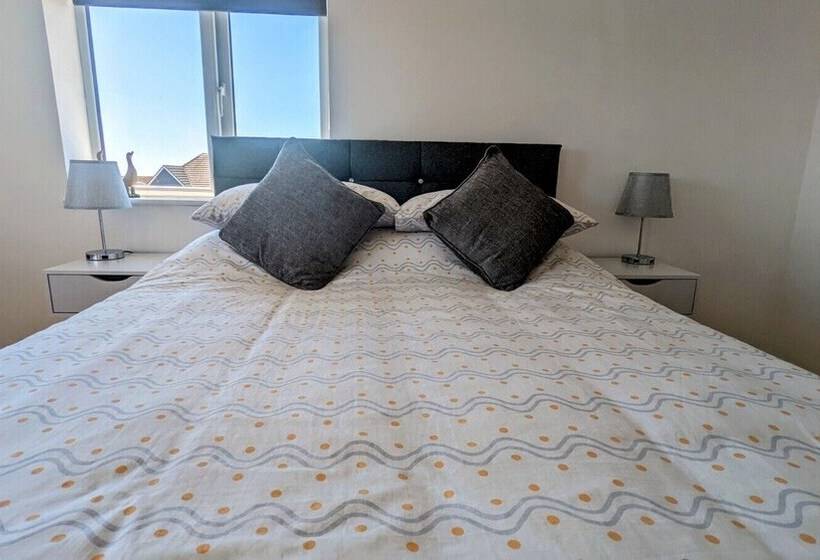 بنسيون Friendly House Newhaven