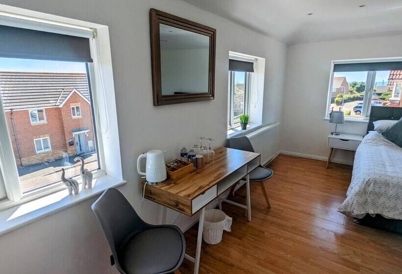 بنسيون Friendly House Newhaven