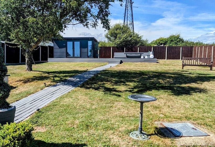 بنسيون Friendly House Newhaven