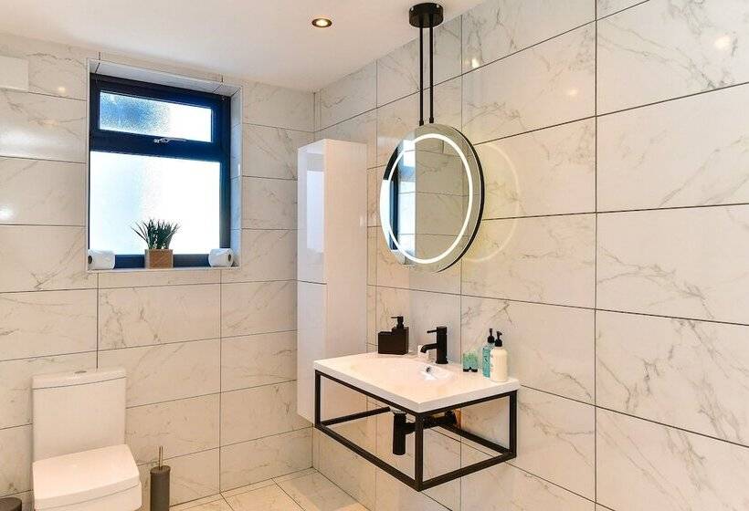 펜션 Just Stay Wales   Heatherslade House