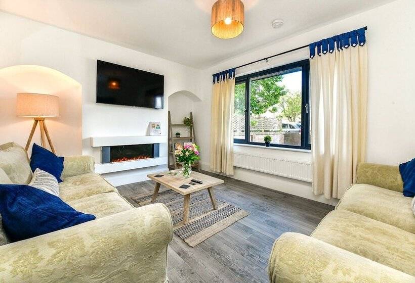 펜션 Just Stay Wales   Heatherslade House