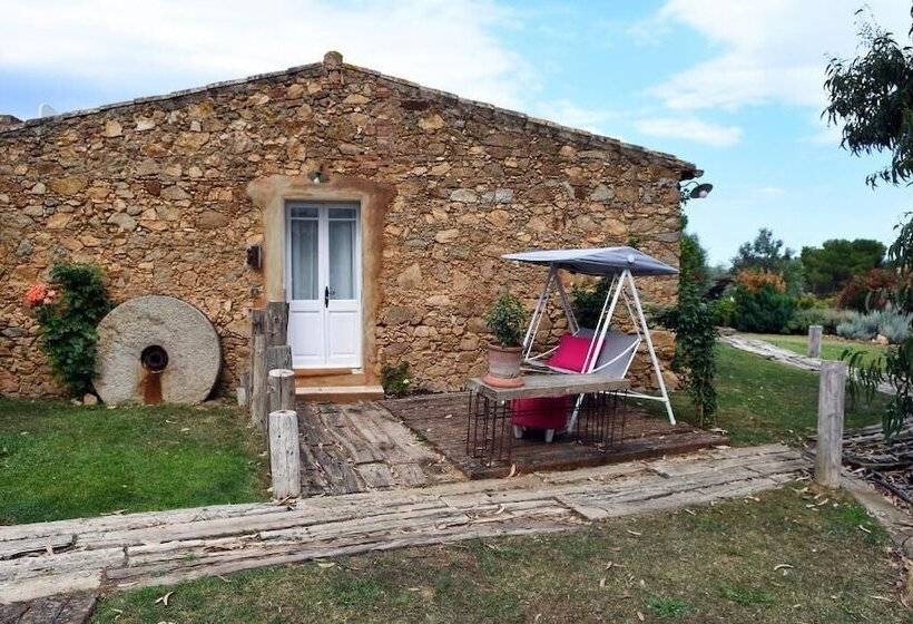 بنسيون Le Rondini