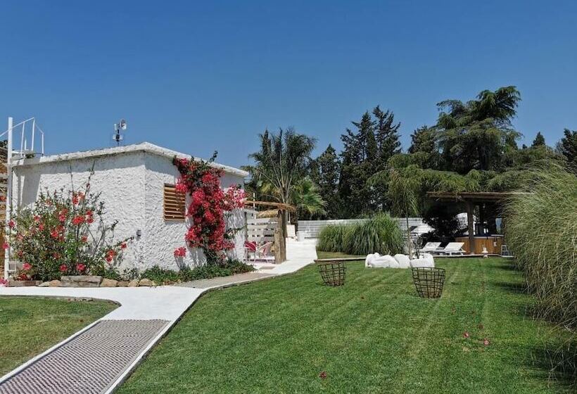 بنسيون Le Rondini