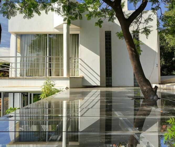 膳宿费 Marbella Boutique Art