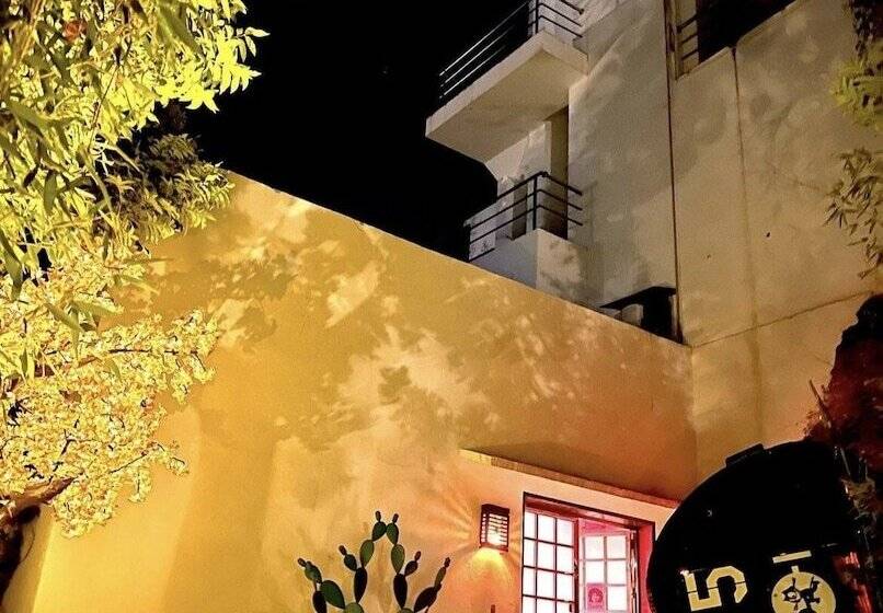 膳宿费 Marbella Boutique Art