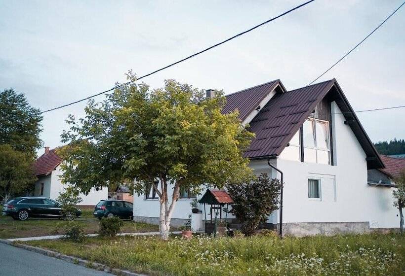 펜션 Rooms & Apartment Milan Saborsko