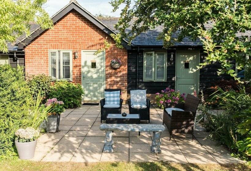 ペンション The Foxes Den