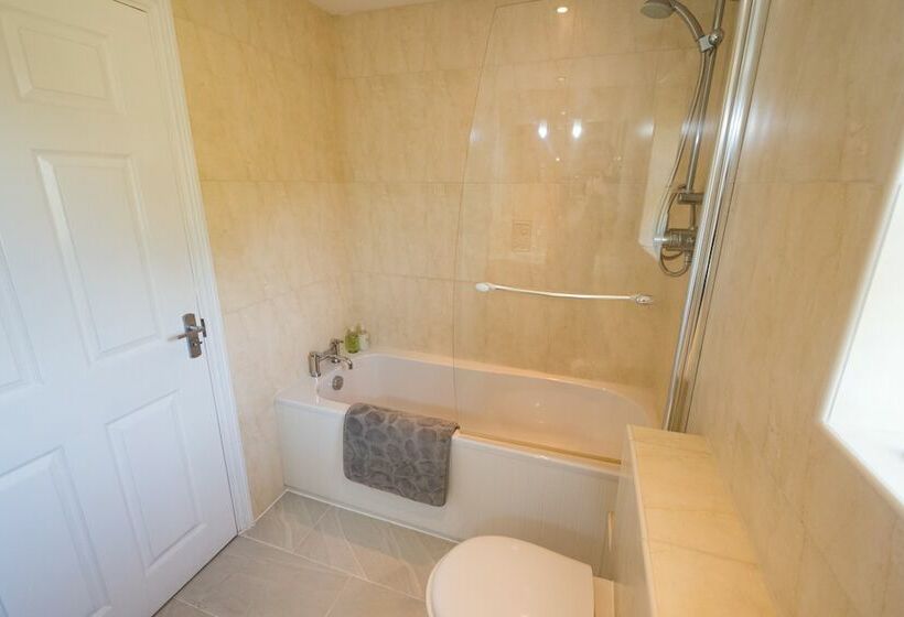 ペンション The Foxes Den