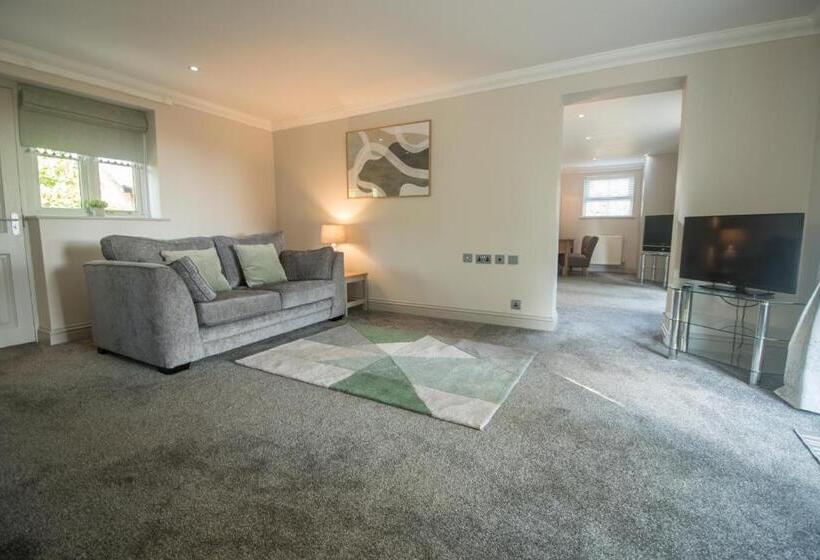 ペンション The Foxes Den