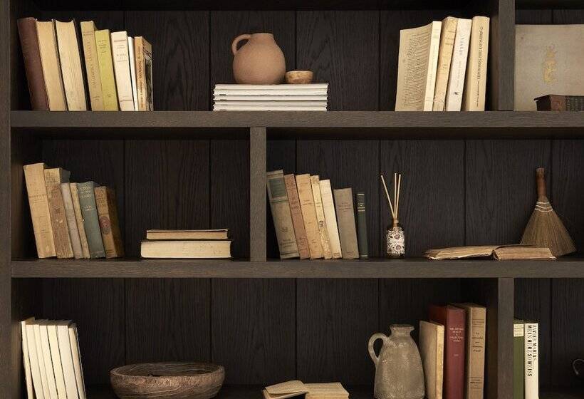 ペンション The Storyteller Boutique House