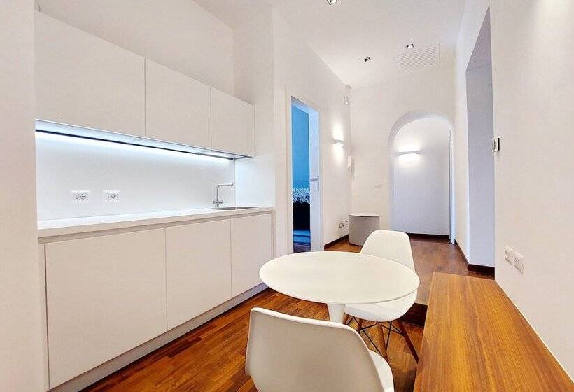 پانسیون Youroom Coppelle