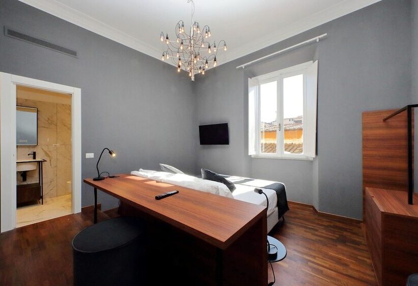 پانسیون Youroom Coppelle