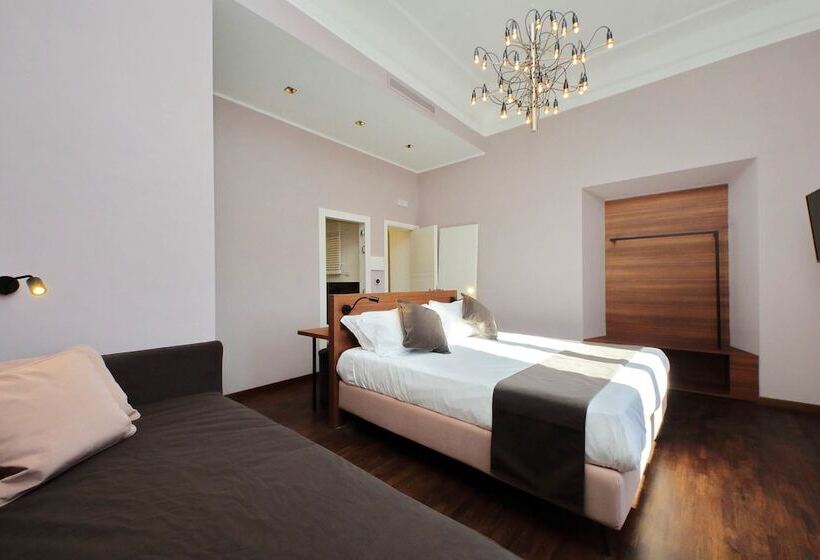 پانسیون Youroom Coppelle