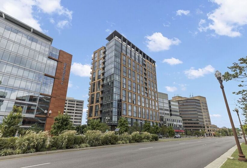 Placemakr Marymount Ballston