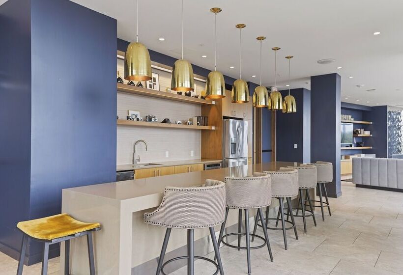 Placemakr Marymount Ballston