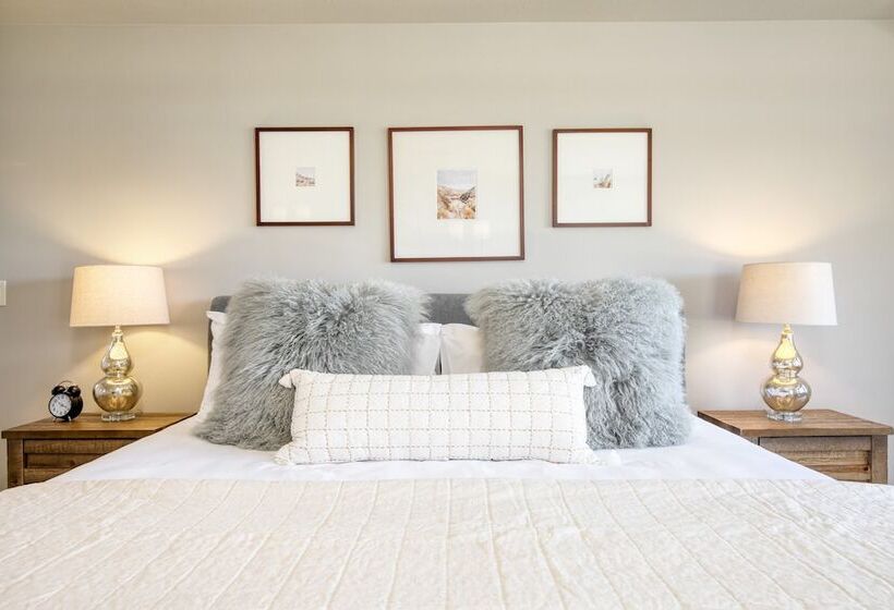 Pollock By Avantstay Stunning Views W/ Movie Room, Hot Tub, Game Room & Large Balcony