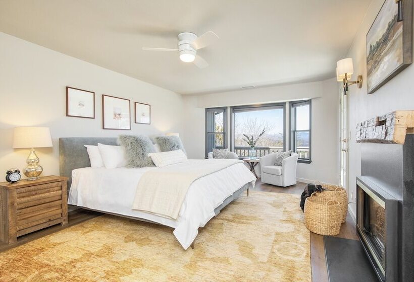 Pollock By Avantstay Stunning Views W/ Movie Room, Hot Tub, Game Room & Large Balcony