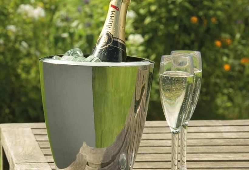 Remarkable 1 Bed Cottage In Chester