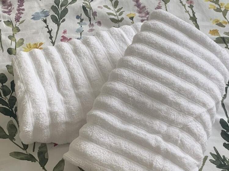 Remarkable 1 Bed Cottage In Chester