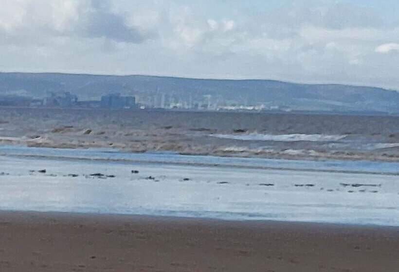 住所  95 Holiday Resort Unity 3 Bedrooms Entertainment Passes Included